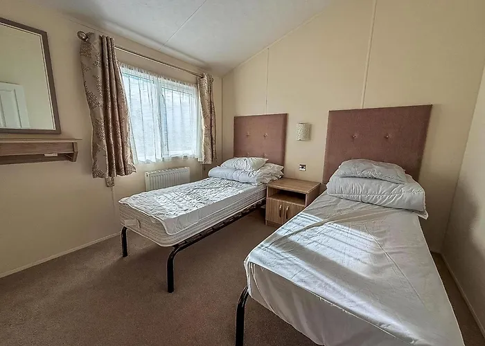 Luxury Lodge At Suffolk Sands Holiday Park Ref 45009Mv