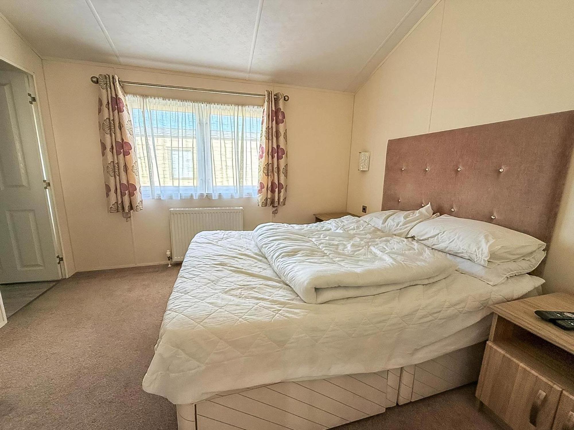 Luxury At Suffolk Sands Ref 45009mv *